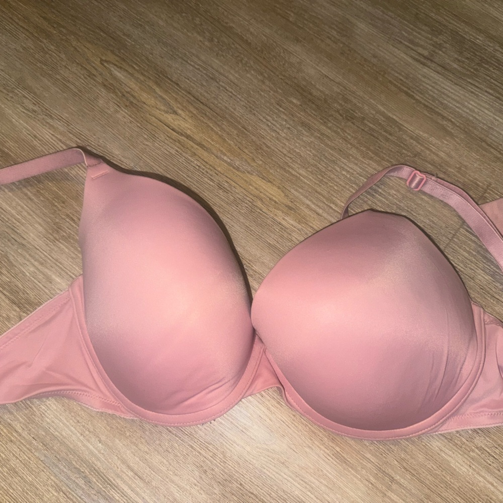 PINK Victoria's Secret Light Pink Bra